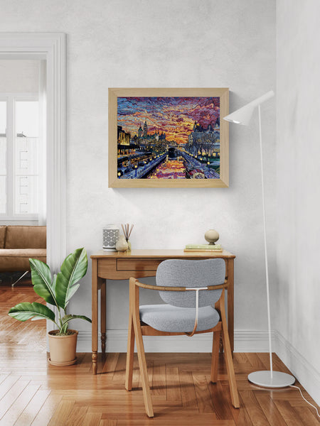 La ville en pleine lumière (The City at Full Glow)